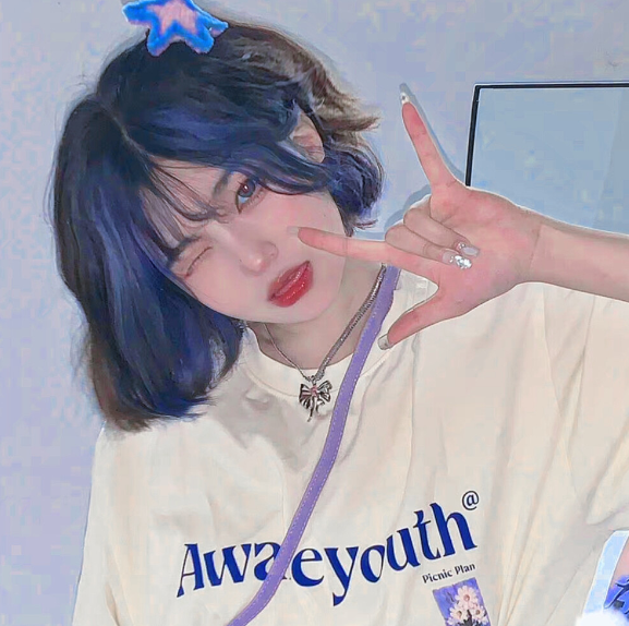 借住阿姨家，她的女儿是校花